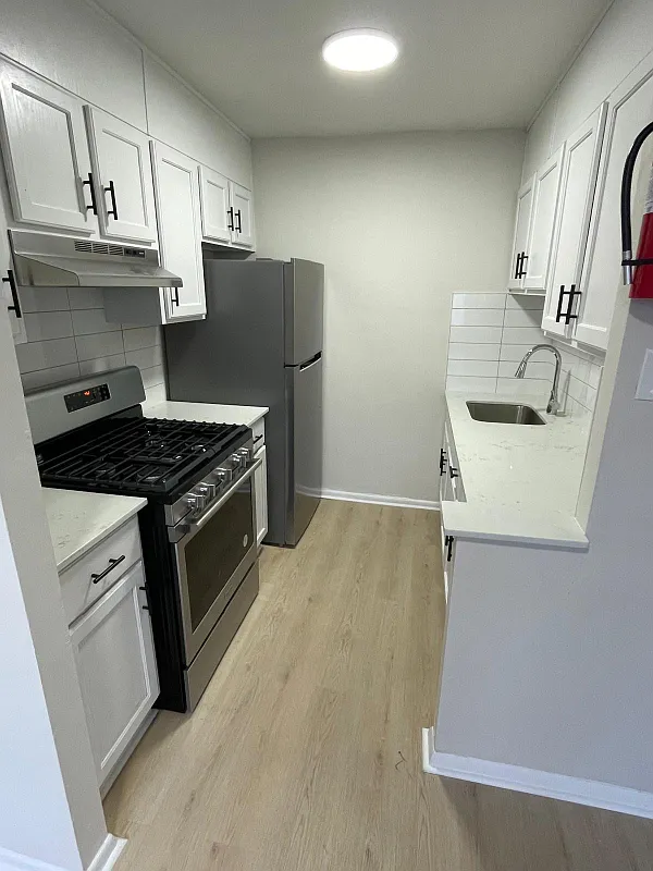 Cozy 2 Bed 1 Bath Unit in Atlantic City Town house style Apt - Available 12/15 - $1700/mo — Photo 4