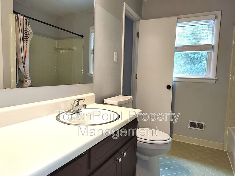 5812 Donegal Dr — Photo 14