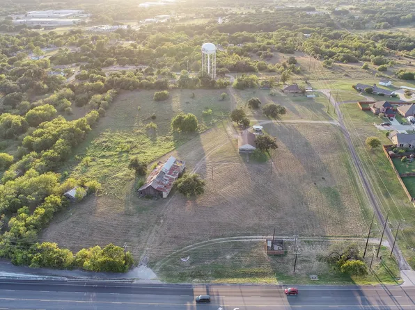 1713 N Main St, Weatherford, TX 76085