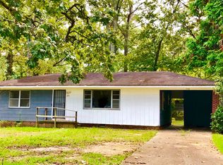 2935 Glenderry St, Jackson, MS 39212