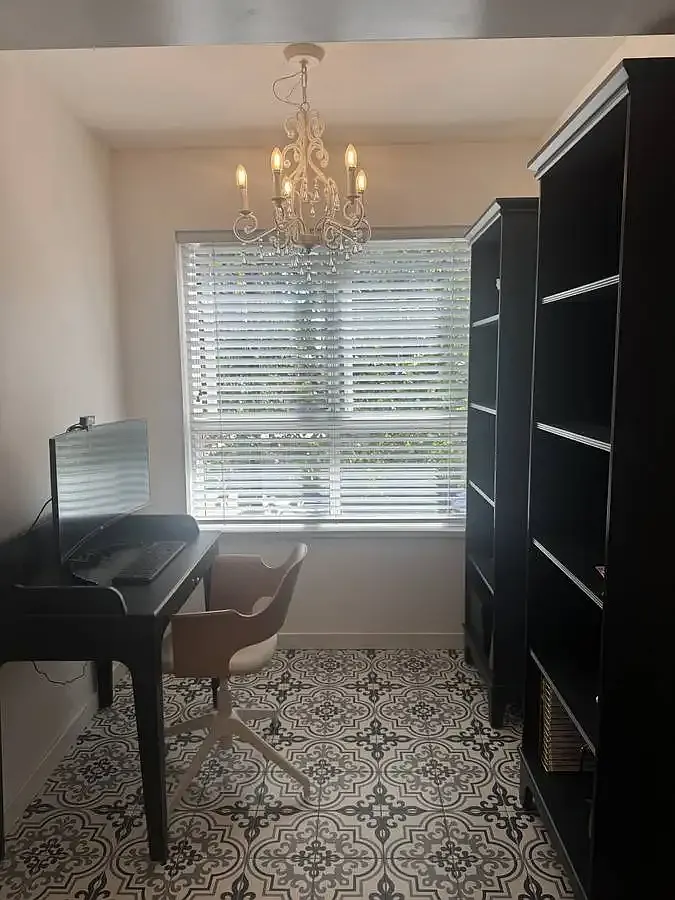 2 bed, 1000 sqft, $3,750 — Photo 4