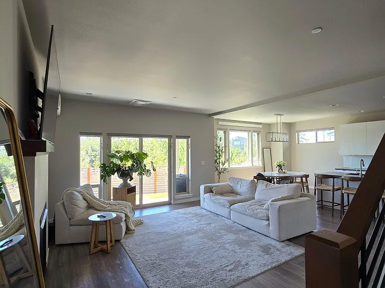 821 Northview St — Photo 3