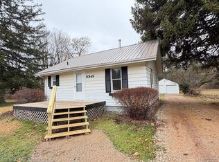 10149 Seymour Rd, Montrose, MI 48457