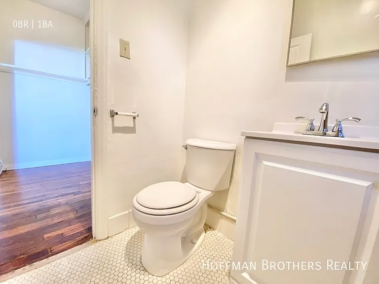 838 Sanborn Ave #105 — Photo 9