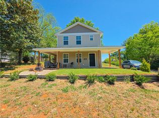 1011 Thurmond St, Winston Salem, NC 27105