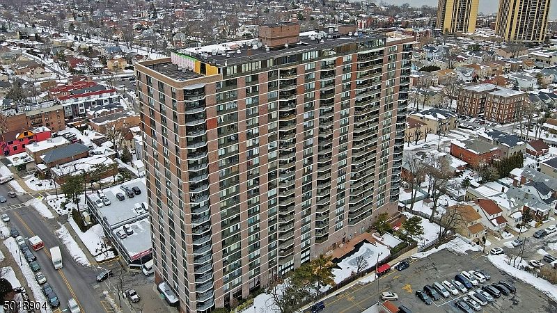1st image of 770 Anderson Ave APT 3C