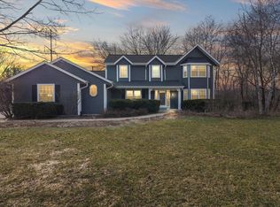 663 Martin Dr, Cedarburg, WI 53012