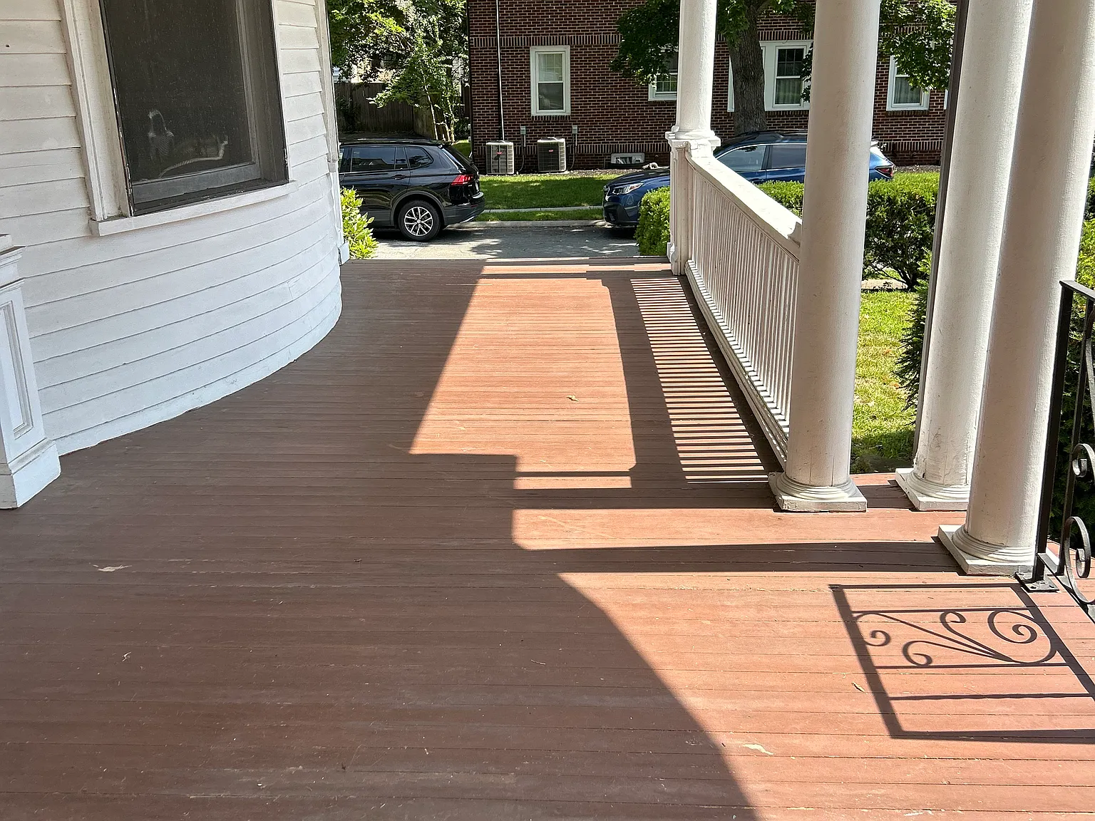 3 bed, 1.5 bath, 2000 sqft, $4,400 — Photo 3
