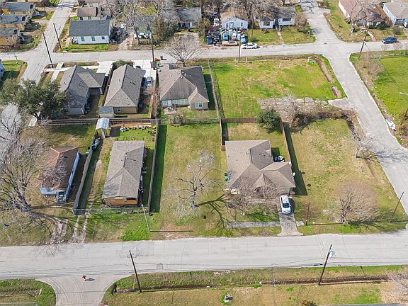 5th image of 2209 Sakowitz St