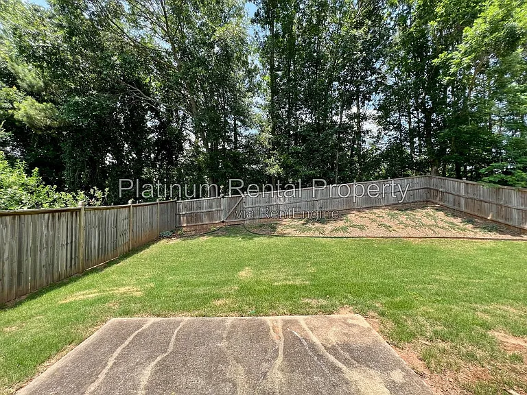 2813 Priestcliff Dr SE — Photo 33