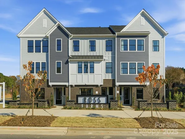 5115 Hoptree St, Charlotte, NC 28277