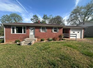 1312 9th Ave SE, Hickory, NC 28602