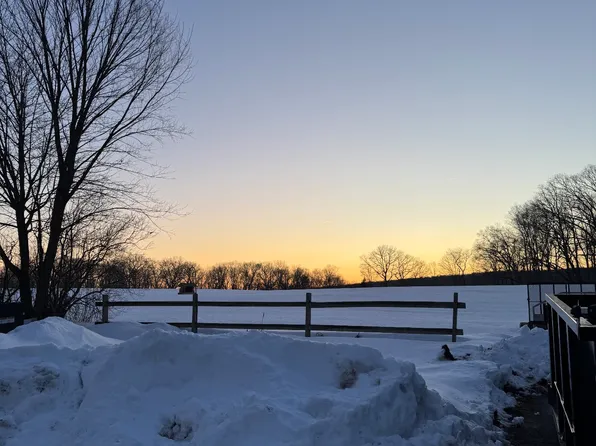 1571 Main St N, Woodbury, CT 06798