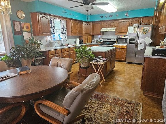 3rd image of 10 Waco Pl