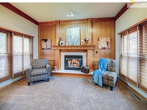 5th image of 1000 NE Kenwood Dr