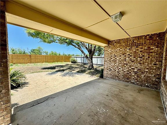 4th image of 521 Dove Ave