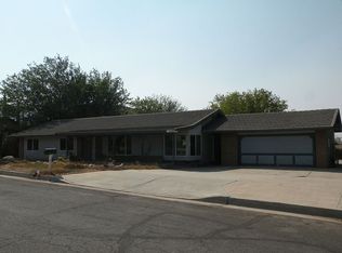 4881 Brookhill Ter, Riverside, CA 92509