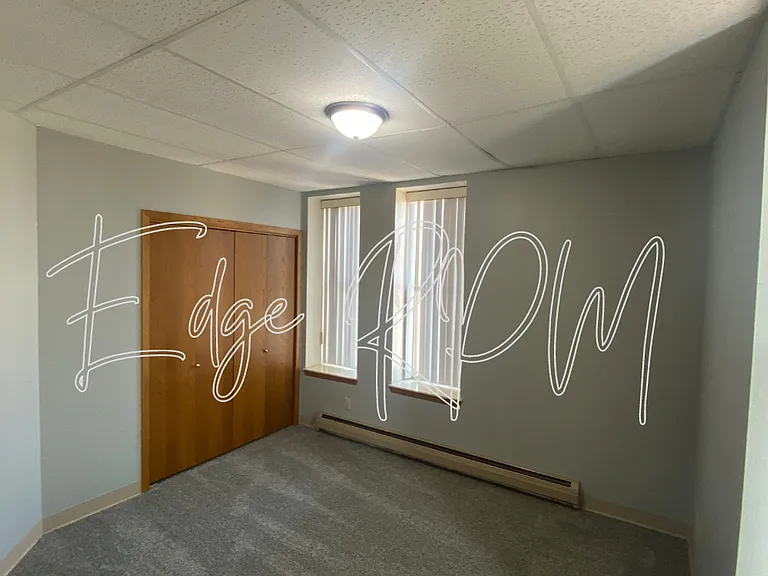 124 E Main St — Photo 7