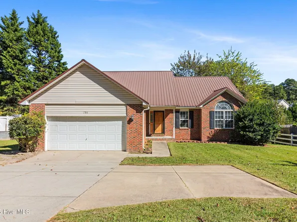 780 Wayside Road, Raeford, NC 28376