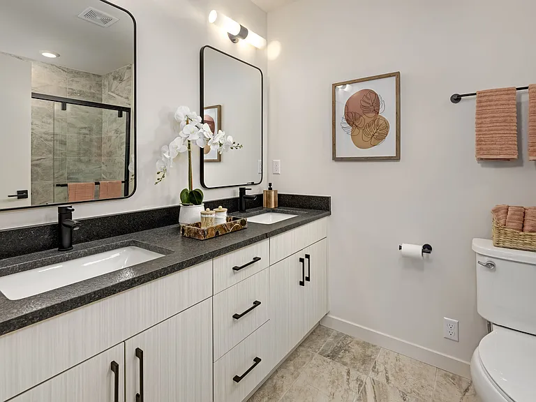 The Residences at Sakura Novi — Photo 4