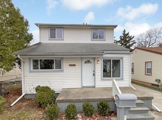 23713 Davey Ave, Hazel Park, MI