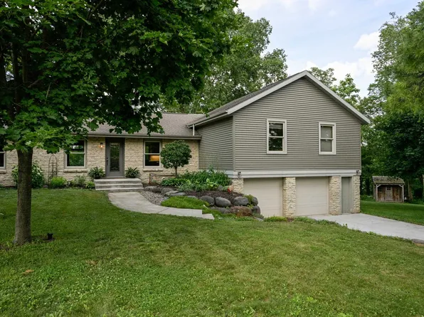 970 Water St, Prairie Du Sac, WI 53578