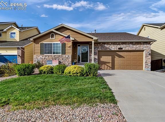 4th image of 7932 Irish Dr