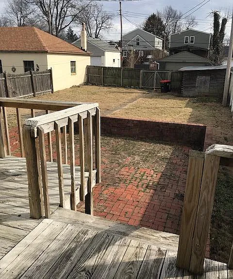 2216 Woodbourne Ave — Photo 8