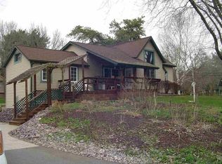 1405 Crawford St, Baraboo, WI 53913