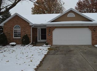 1608 Winsted Dr, Goshen, IN 46526