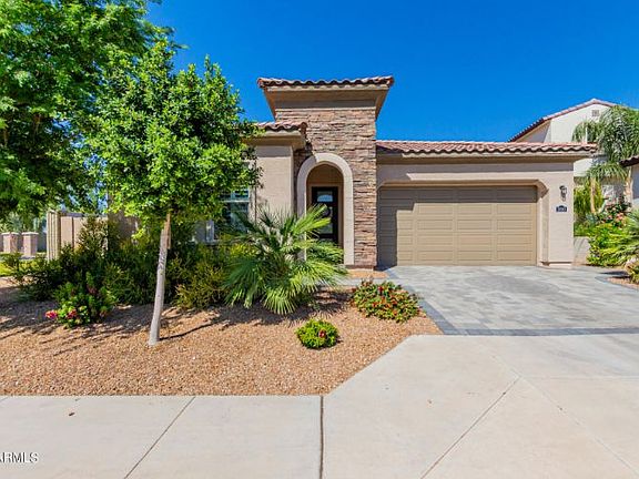 3rd image of 3040 S Cobblestone Dr