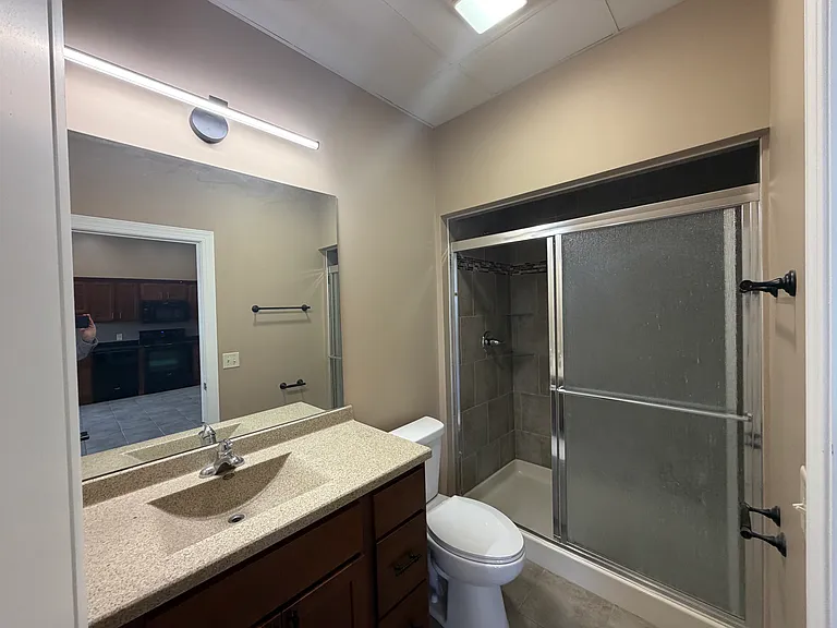 400 N Main St #320 — Photo 9