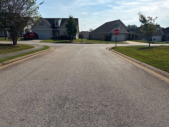 5th image of 388 Linman Dr