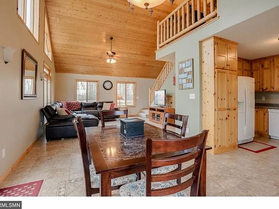 5th image of 57108 Hickory Ln