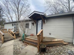 11154 N Landing Rd, Monticello, IN 47960