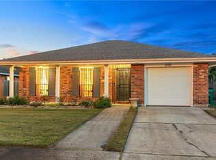 2105 Stall Dr, Harvey, LA 70058