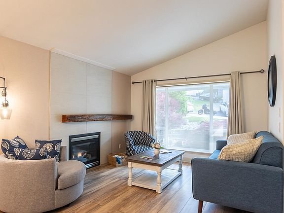 4th image of 10471 Slatford St