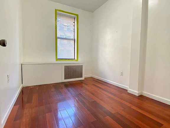4th image of 41-23 29th St #3X