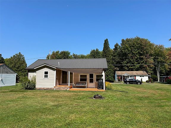 4th image of 1337 Cayuga Dr