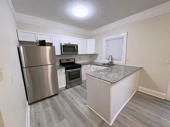 5th image of 209 S Westland Ave APT 2