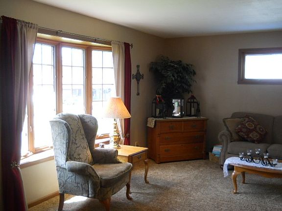 4th image of 5848 Weymouth Dr