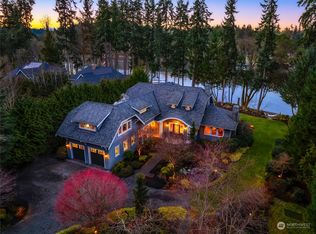10462 NE Country Club Rd, Bainbridge Island, WA 98110