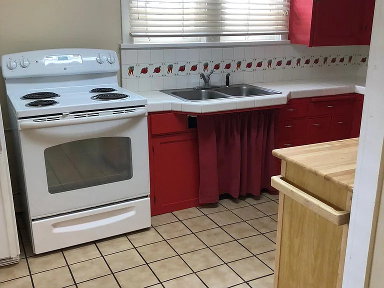 331 Wonder St — Photo 7