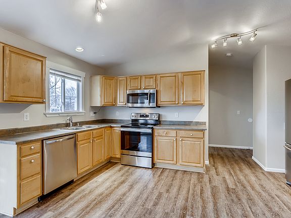 5th image of 1204 Monarch Dr