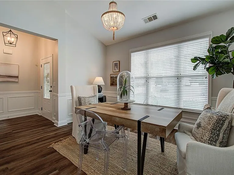 3822 Carriage House Dr — Photo 24