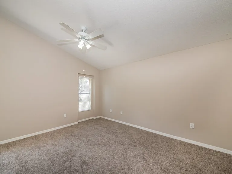 1609 Carson White Ln — Photo 8