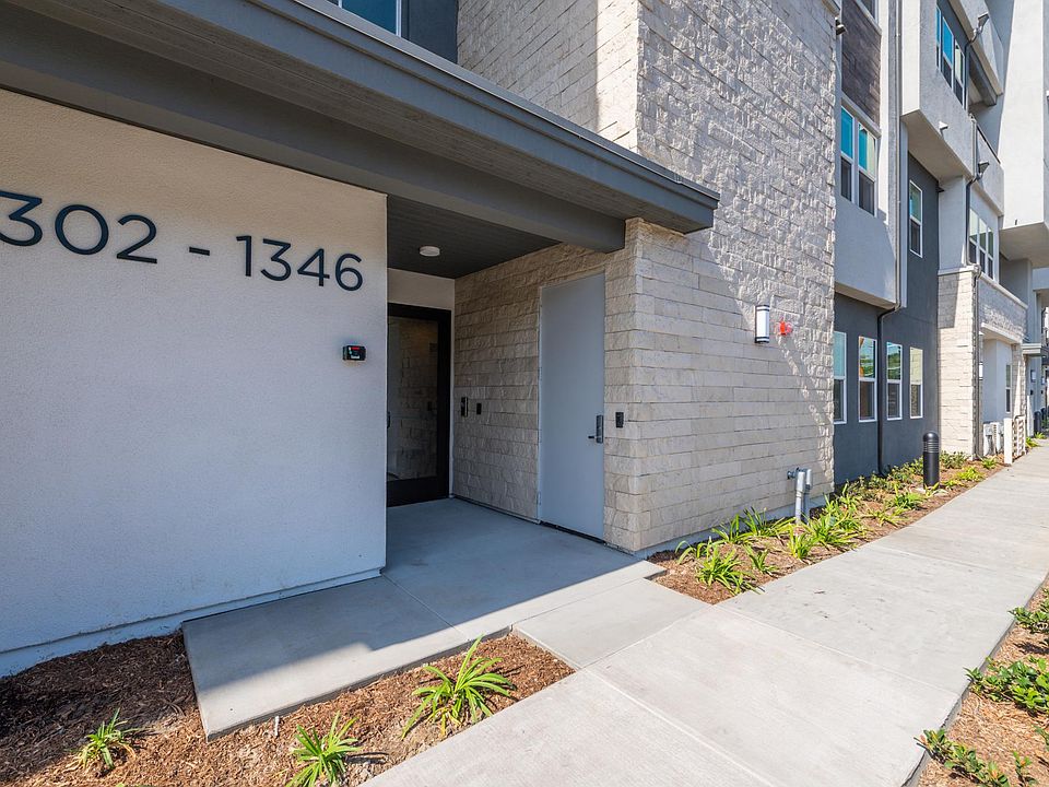 1st image of 1326 S Urbana St #1326