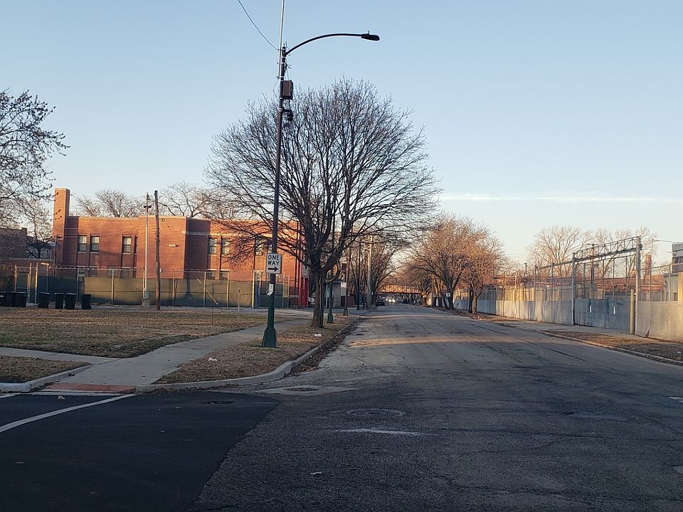 2nd image of 5014 S Union Ave