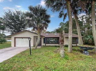 8 Bracken Ln, Palm Coast, FL 32137