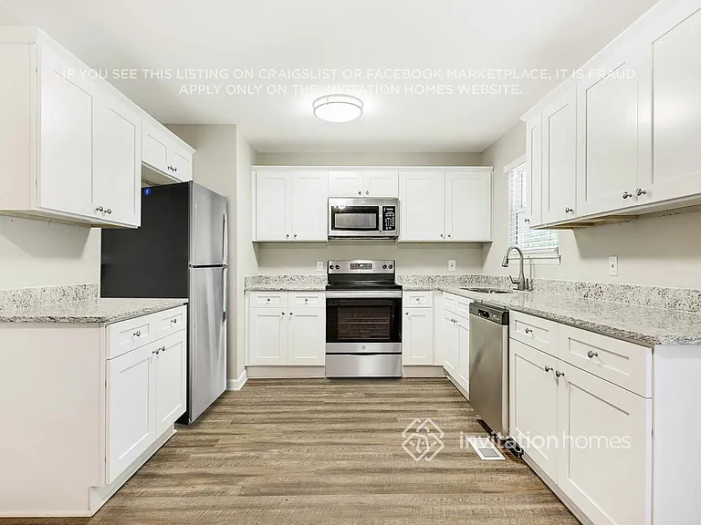 4523 Housworth Dr — Photo 9